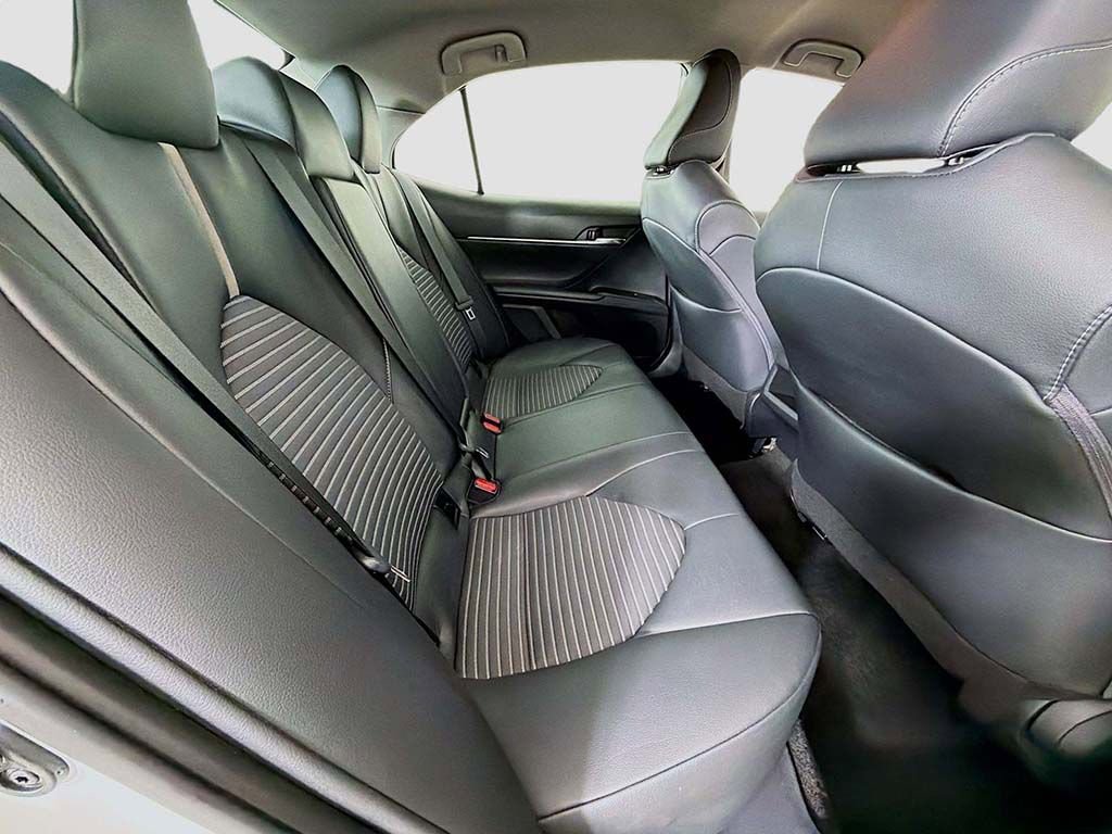 Used 2024 Toyota Camry SE FWD image 21