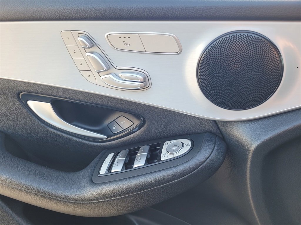 Used 2022 Mercedes-Benz GLC 300 GLC 300 image 19