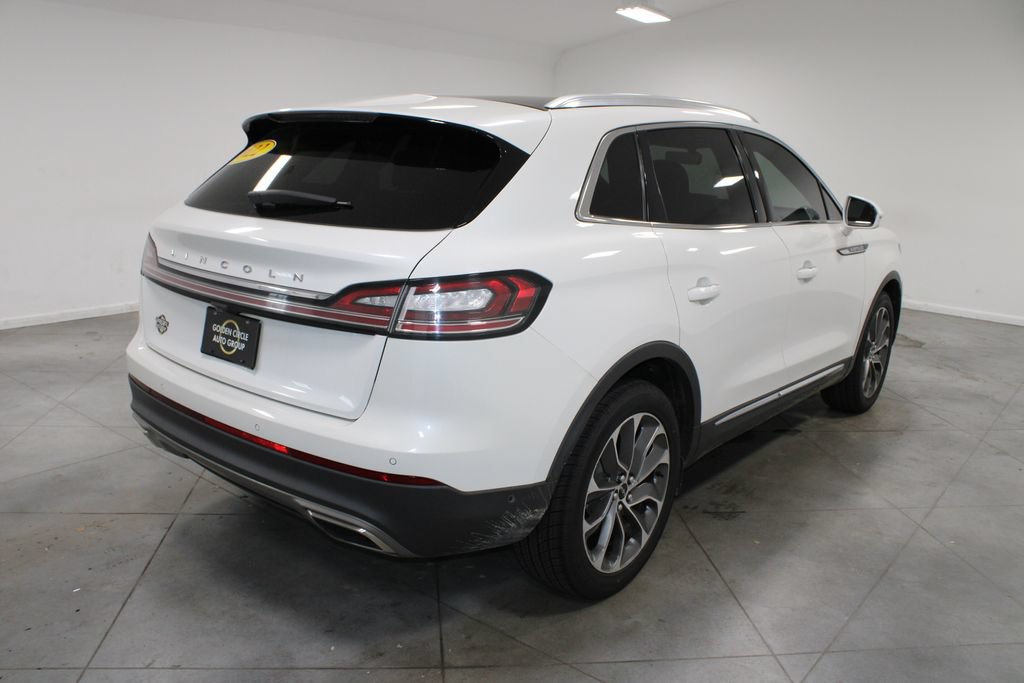 Used 2022 Lincoln Nautilus Reserve w/ Equipment Group 201A FWD image 9