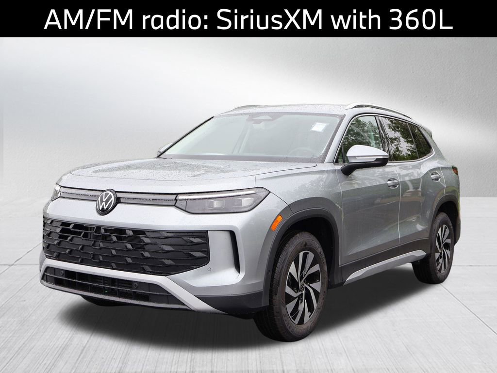 Used 2025 Volkswagen Tiguan S image 5