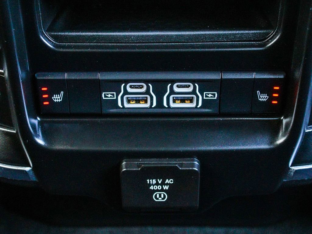 Used 2022 RAM 1500 Laramie w/ Night Edition AWD/4WD image 34