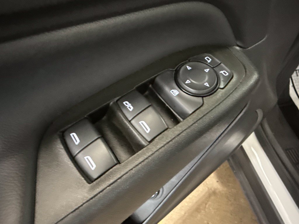 Used 2024 Chevrolet Equinox LT AWD/4WD image 21
