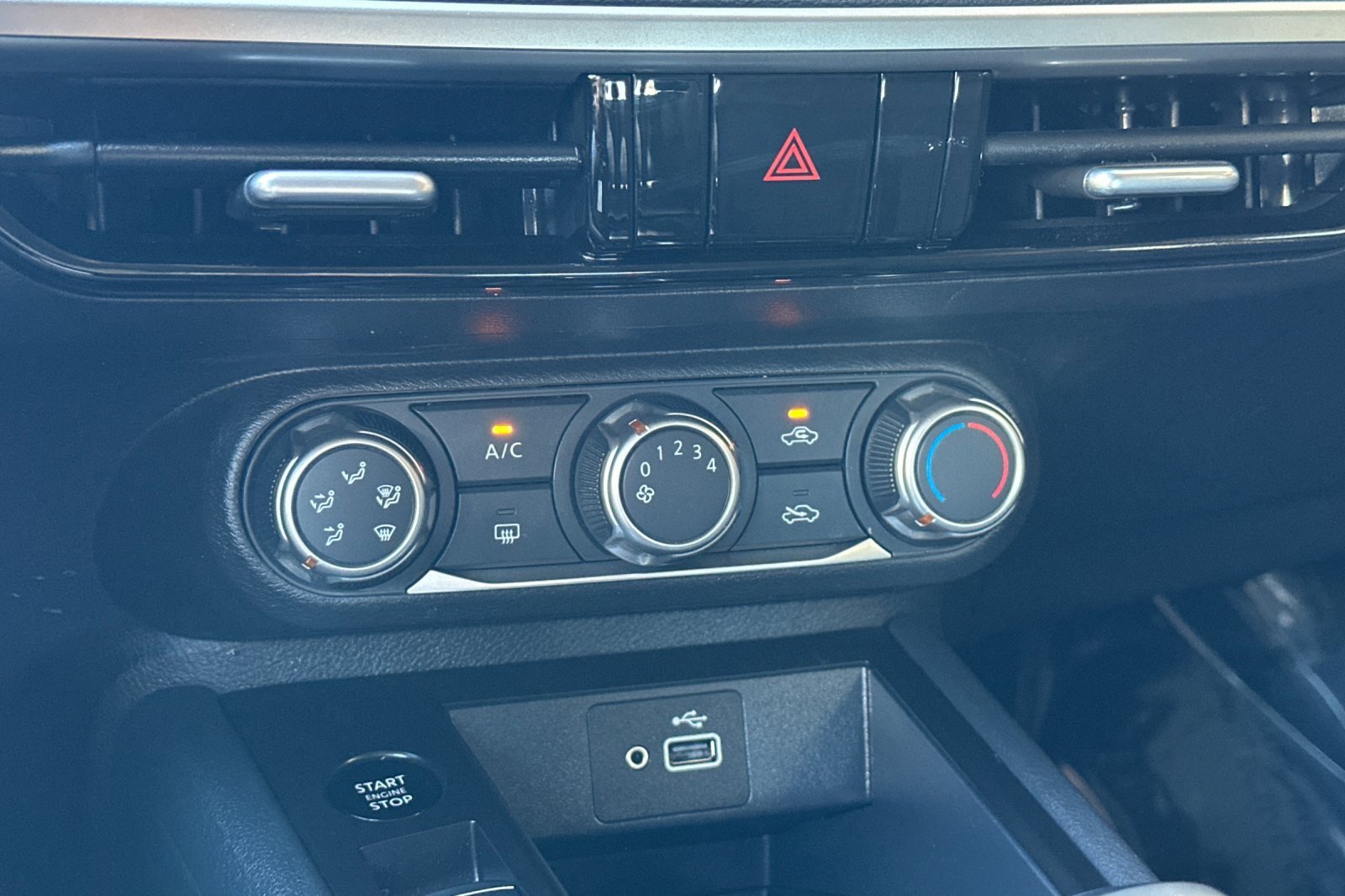 Used 2025 Nissan Kicks S image 26