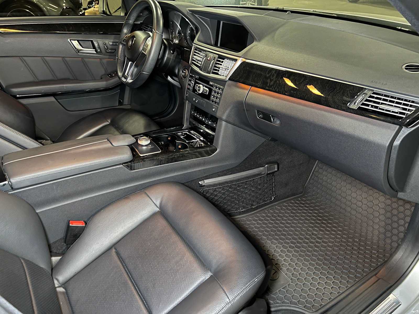 Used 2012 Mercedes-Benz E 350 4MATIC Sedan image 11