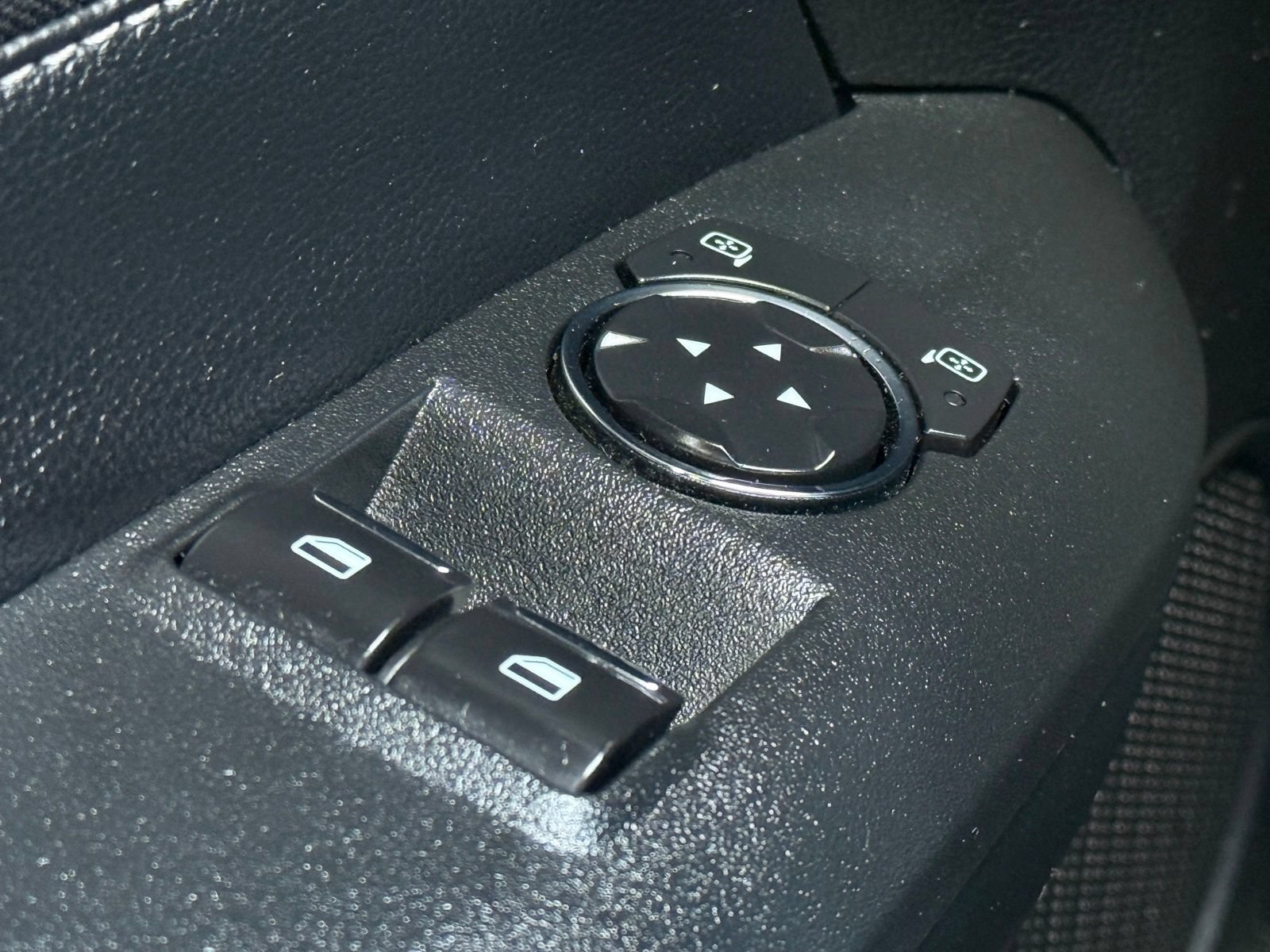 Used 2022 Ford Mustang GT RWD image 32