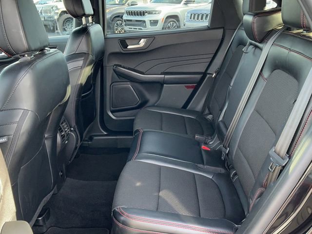 Used 2025 Ford Escape ST-Line Select AWD/4WD image 18