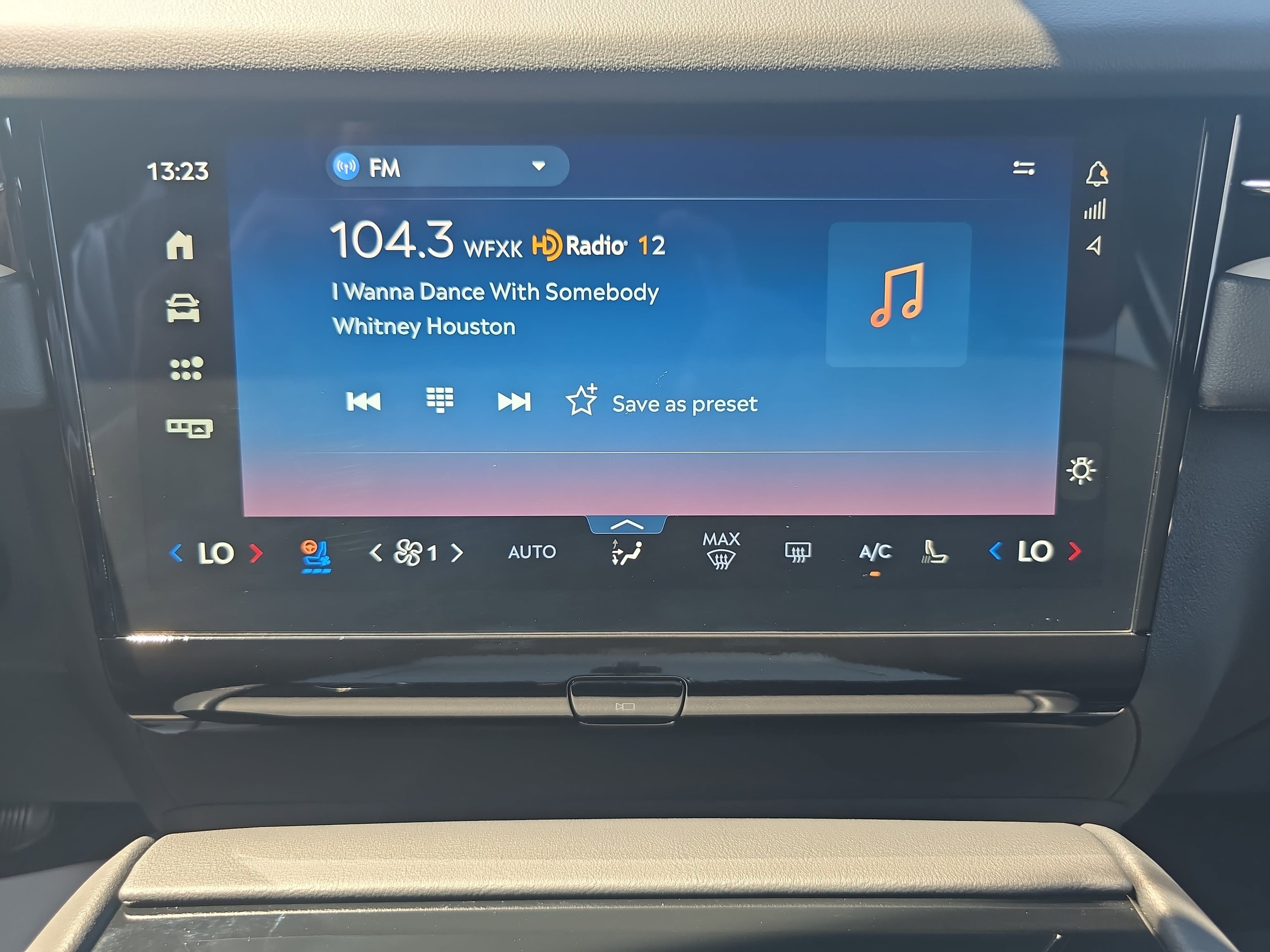 New 2027 Lincoln Navigator Reserve w/ Jet Appearance Package AWD/4WD image 24