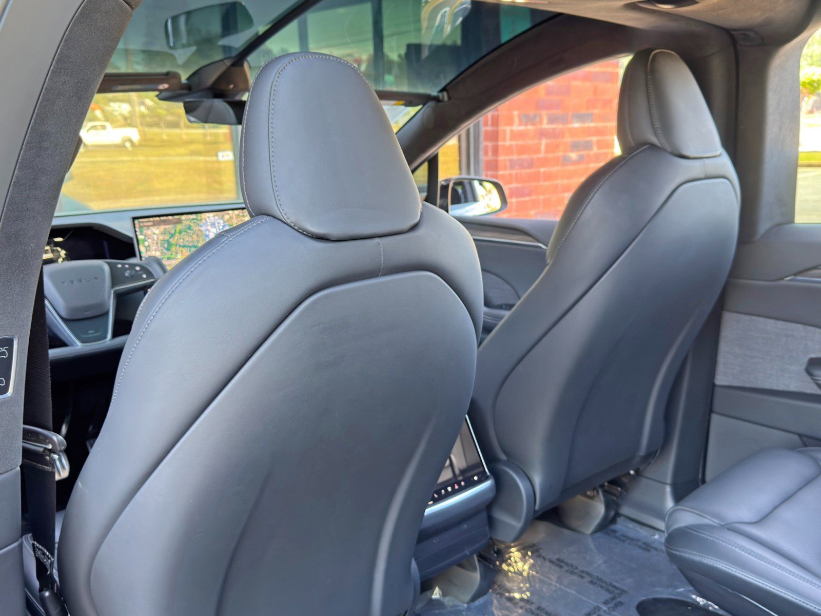 Used 2023 Tesla Model X image 43