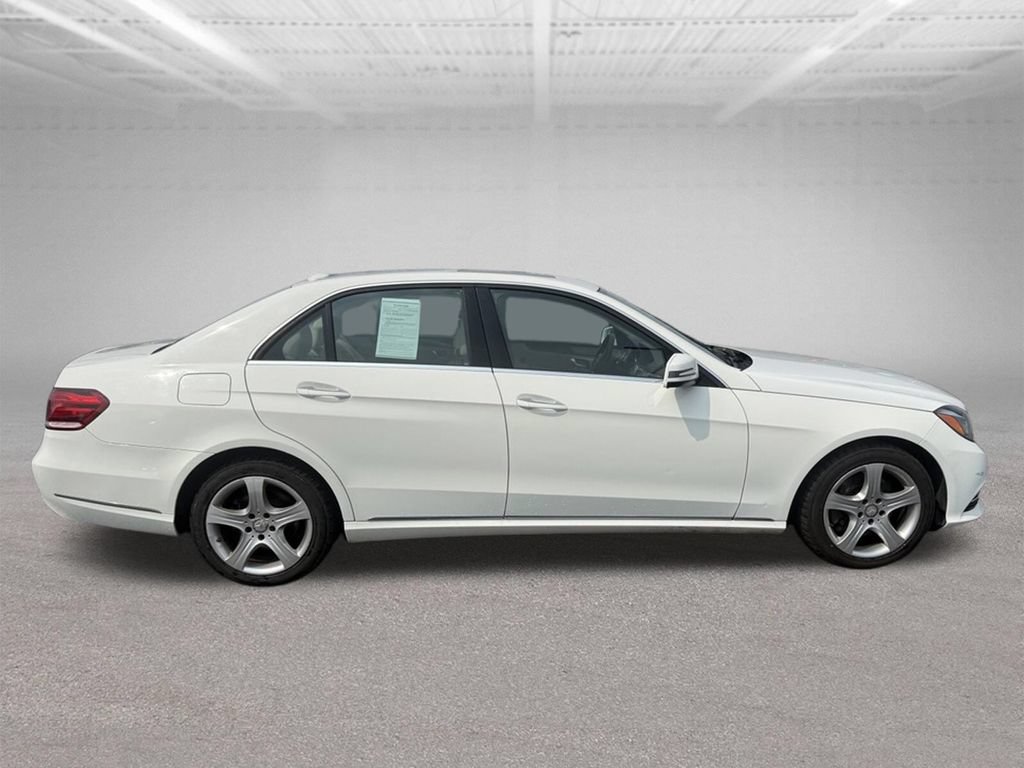 Used 2014 Mercedes-Benz E 350 4MATIC Sedan image 2