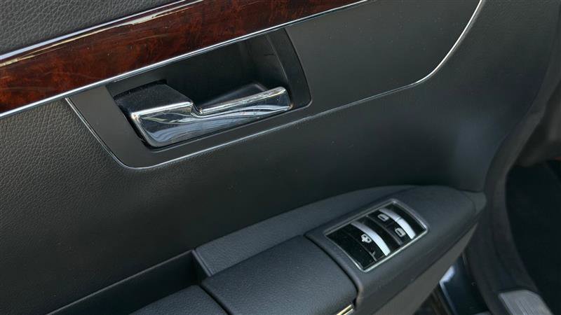 Used 2012 Mercedes-Benz S 550 4MATIC image 40