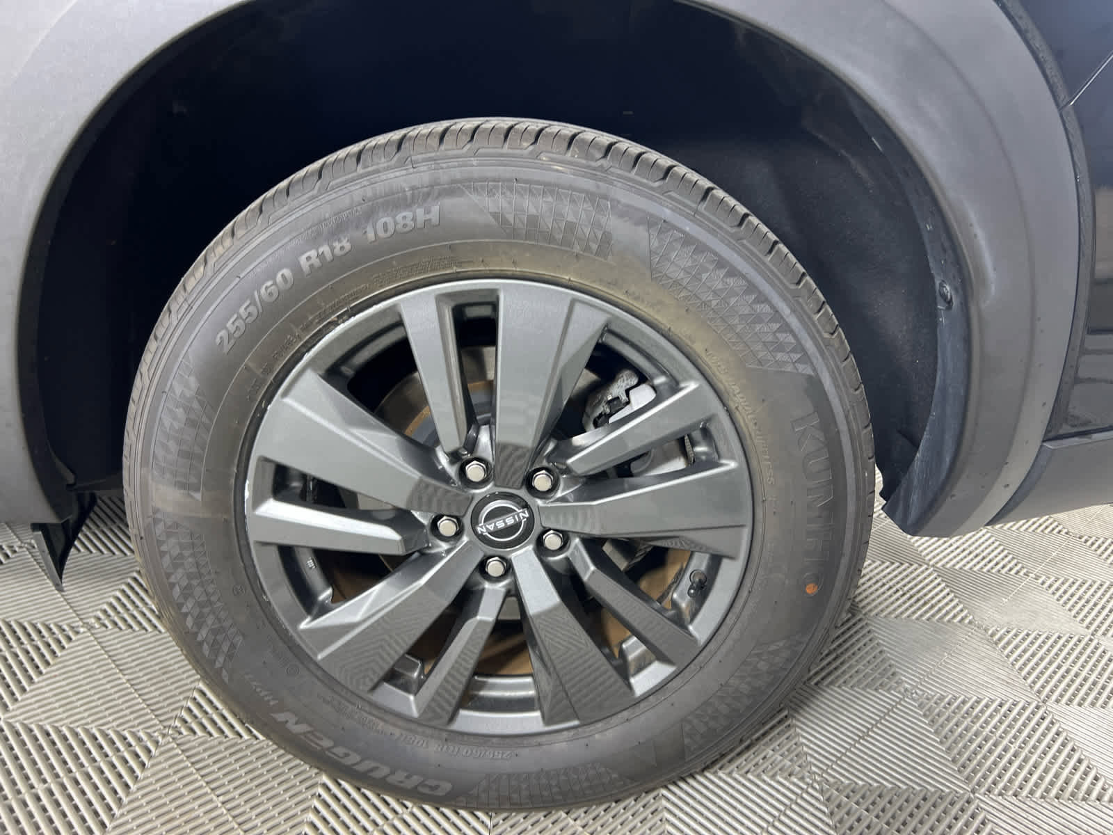 Used 2023 Nissan Pathfinder SV FWD image 11