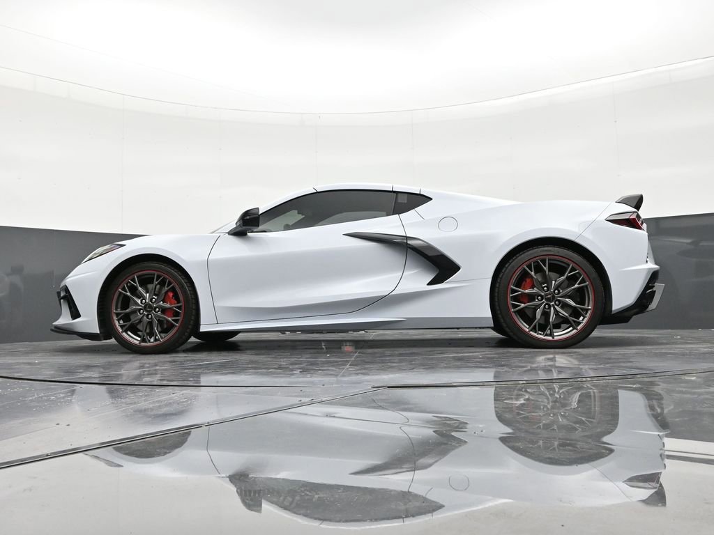 Used 2023 Chevrolet Corvette Stingray Coupe w/ Z51 Performance Package image 21