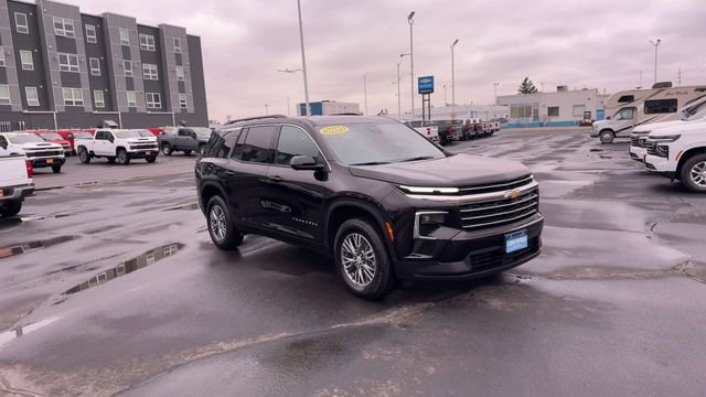 Certified 2025 Chevrolet Traverse LT w/ Driver Confidence Package image 2