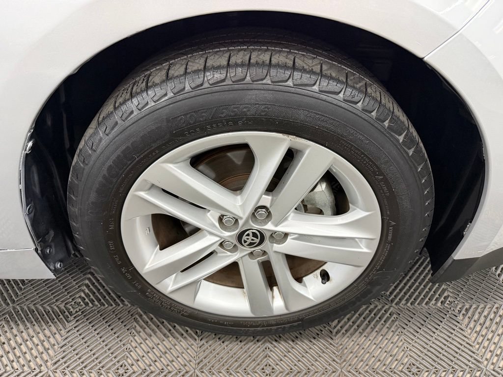 Used 2020 Toyota Corolla SE w/ Carpet Mat Package FWD image 18