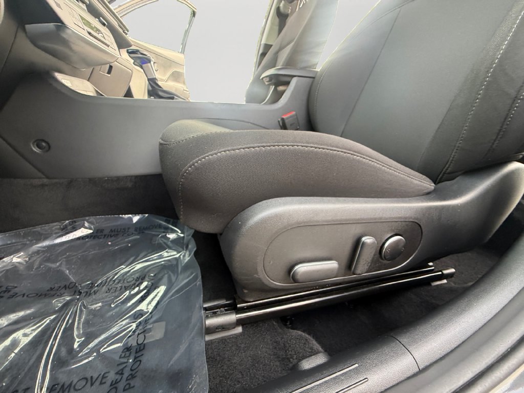 Used 2025 Hyundai Kona SEL FWD image 23