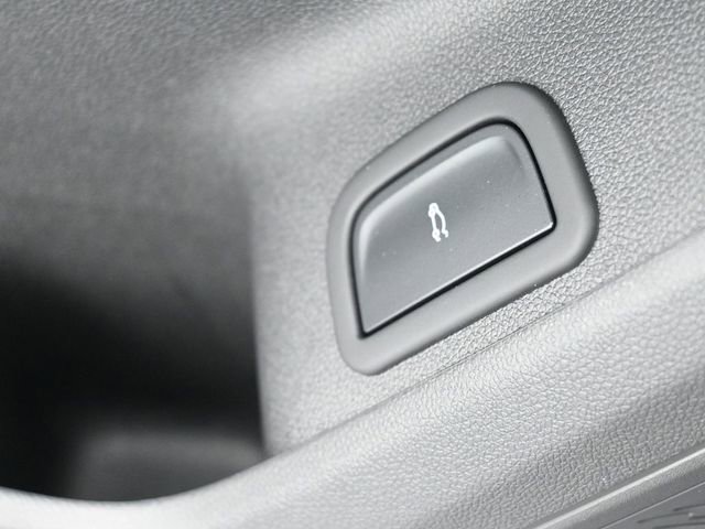 New 2026 Chevrolet Traverse LT w/ LPO, Floor Liner Package image 38