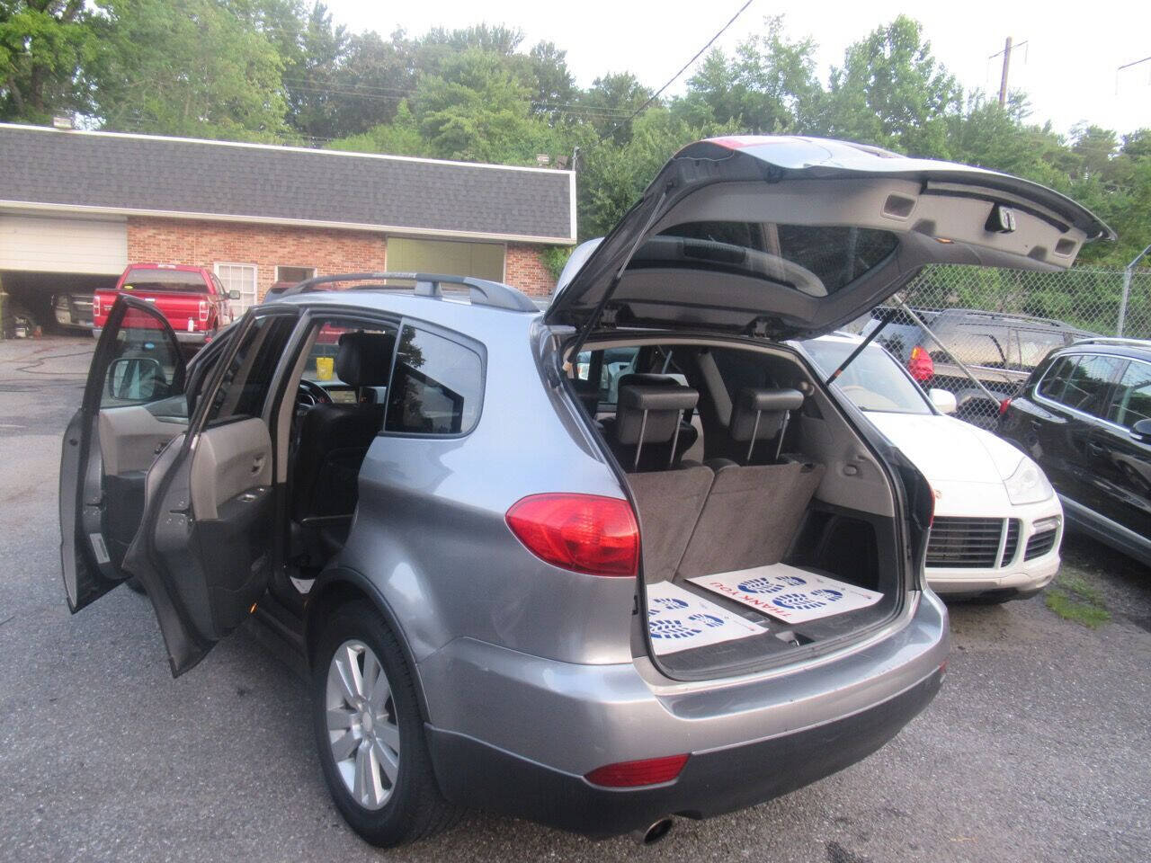 Used 2008 Subaru Tribeca Limited AWD/4WD image 10