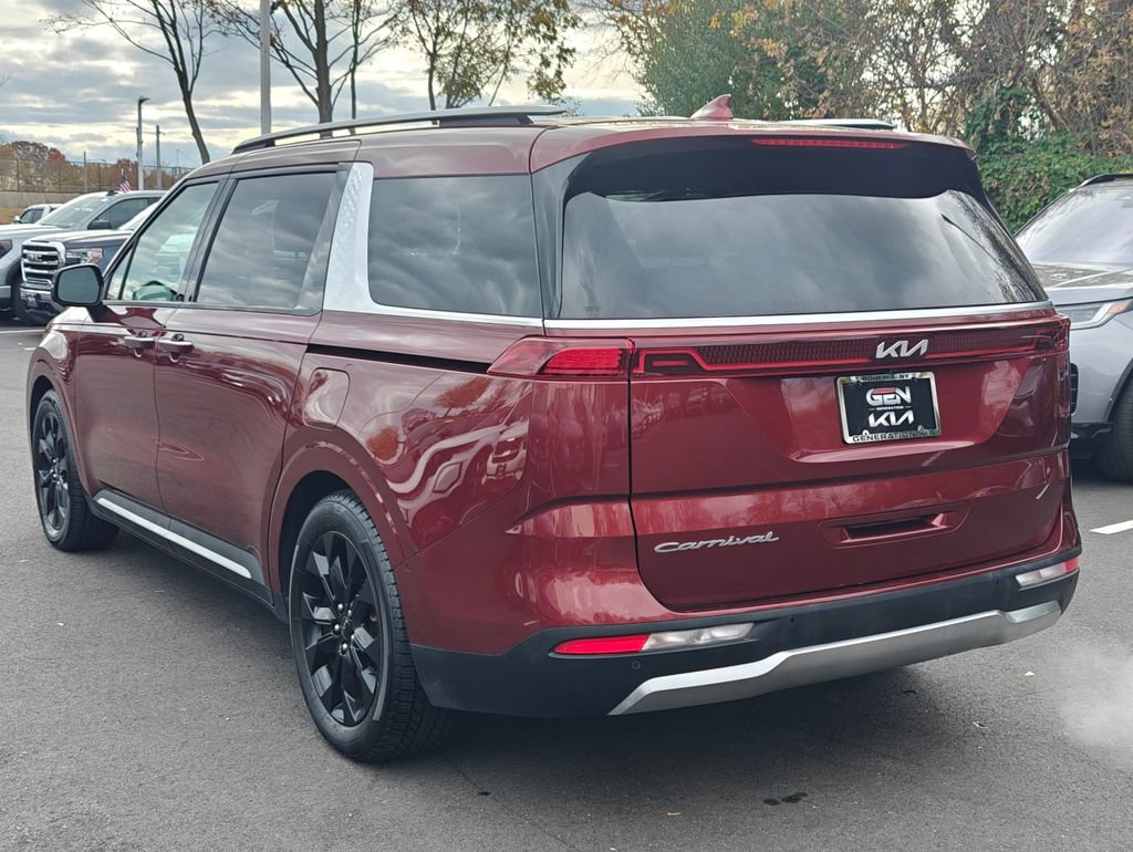Used 2022 Kia Carnival SX Prestige image 5