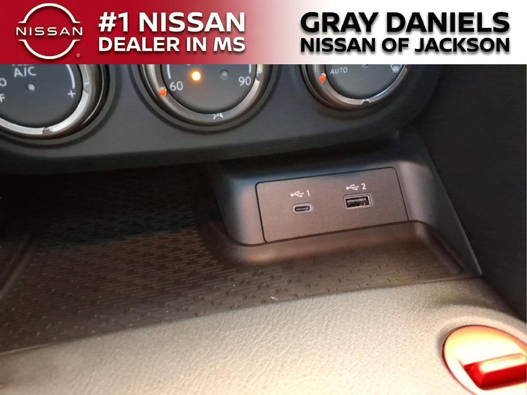 New 2026 Nissan Z NISMO w/ Floor Mat Package RWD image 19