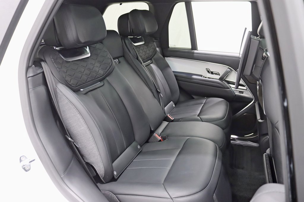 Used 2024 Land Rover Range Rover SV image 33
