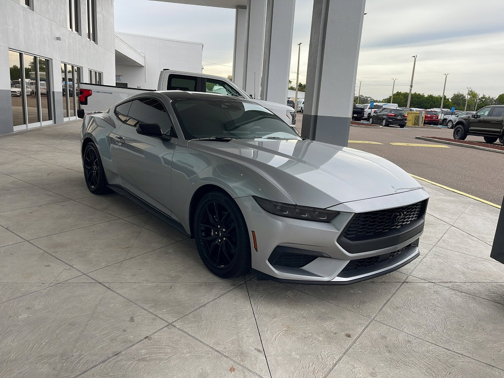 Certified 2024 Ford Mustang Coupe RWD image 4