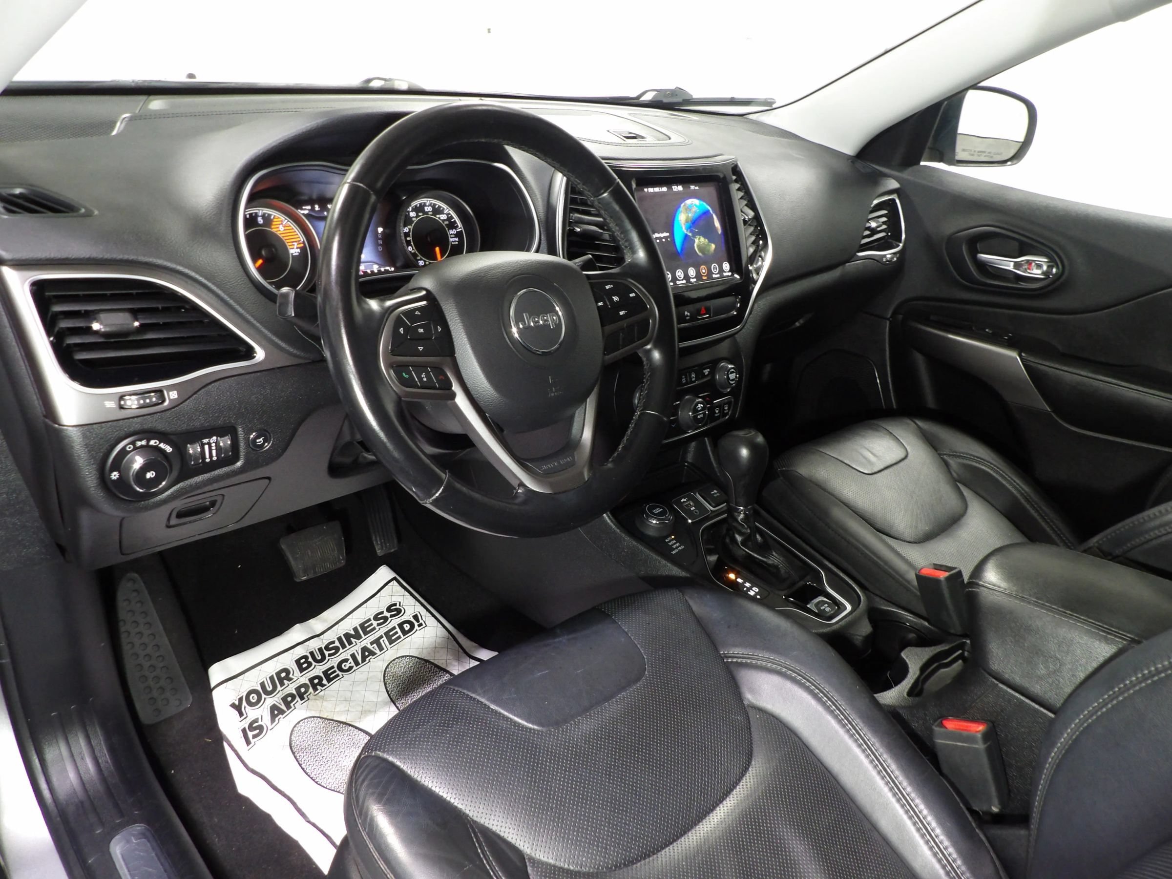 Used 2020 Jeep Cherokee Limited AWD/4WD image 9