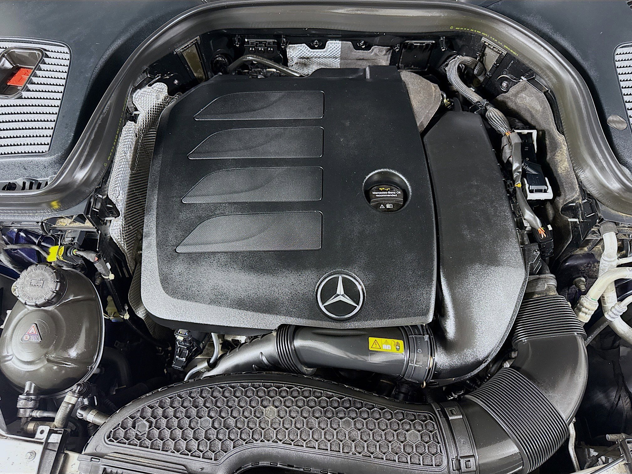 Used 2021 Mercedes-Benz GLC 300 image 39