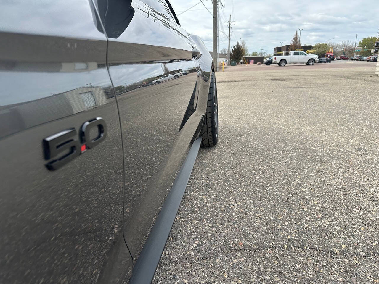 Used 2019 Ford Mustang GT Premium RWD image 18