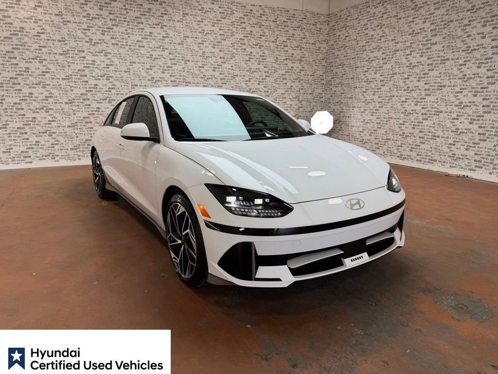 Used 2025 Hyundai Ioniq 6 SEL RWD image 1