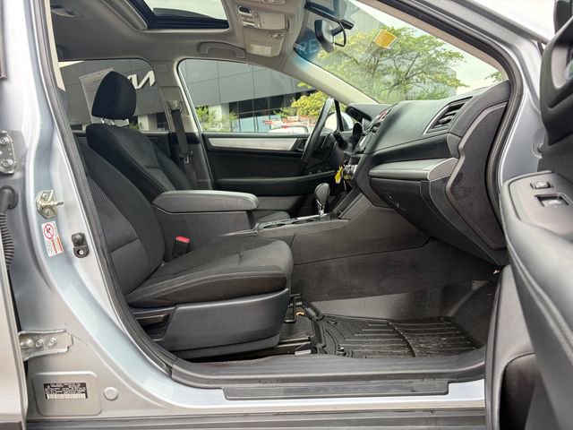 Used 2017 Subaru Outback 2.5i Premium AWD/4WD image 24