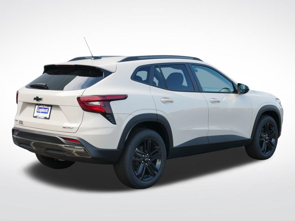 New 2026 Chevrolet Trax ACTIV w/ Sunroof Package FWD image 3