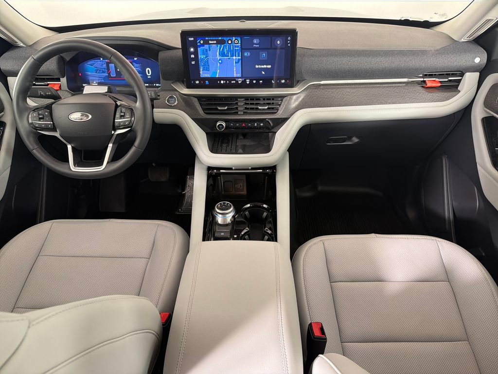 Used 2025 Ford Explorer Platinum w/ Ultimate Package AWD/4WD image 25
