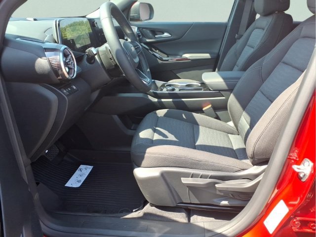 New 2027 Chevrolet Equinox LT w/ Safety and Technology Package FWD image 16