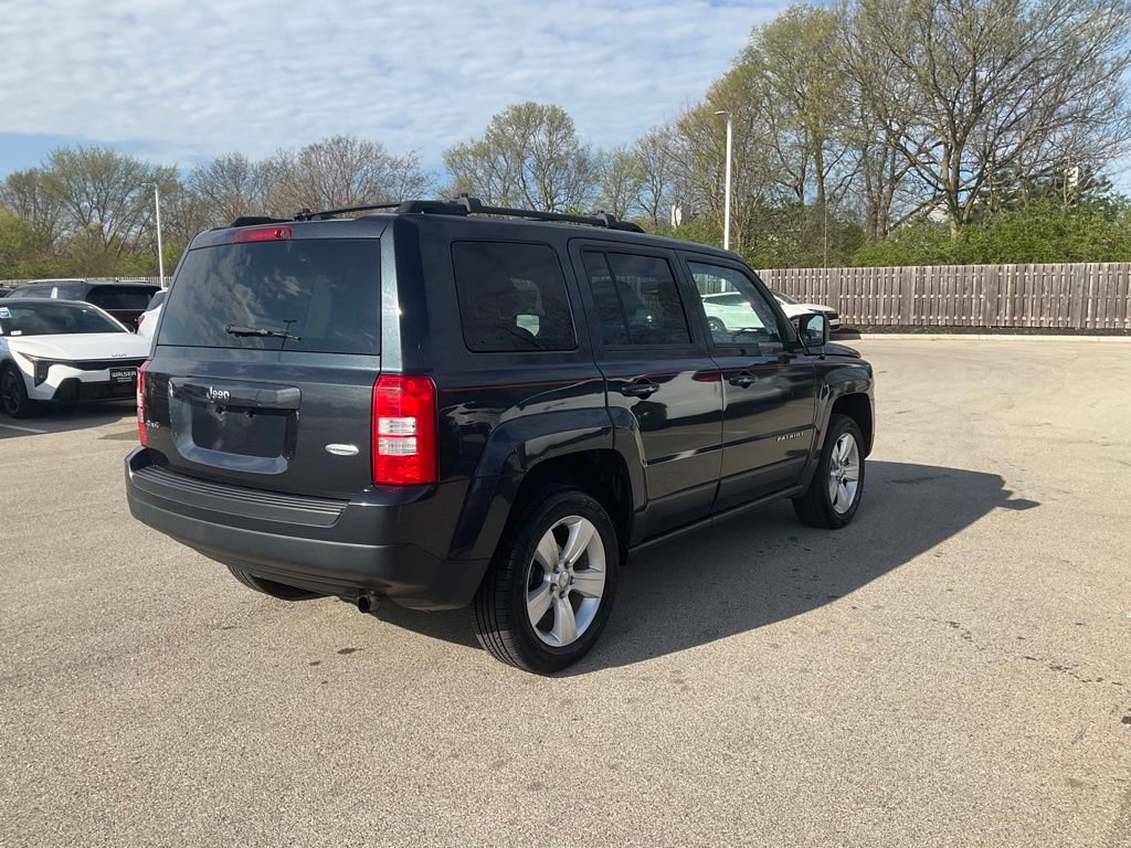 Used 2014 Jeep Patriot Latitude w/ Sun/Sound Group AWD/4WD image 7
