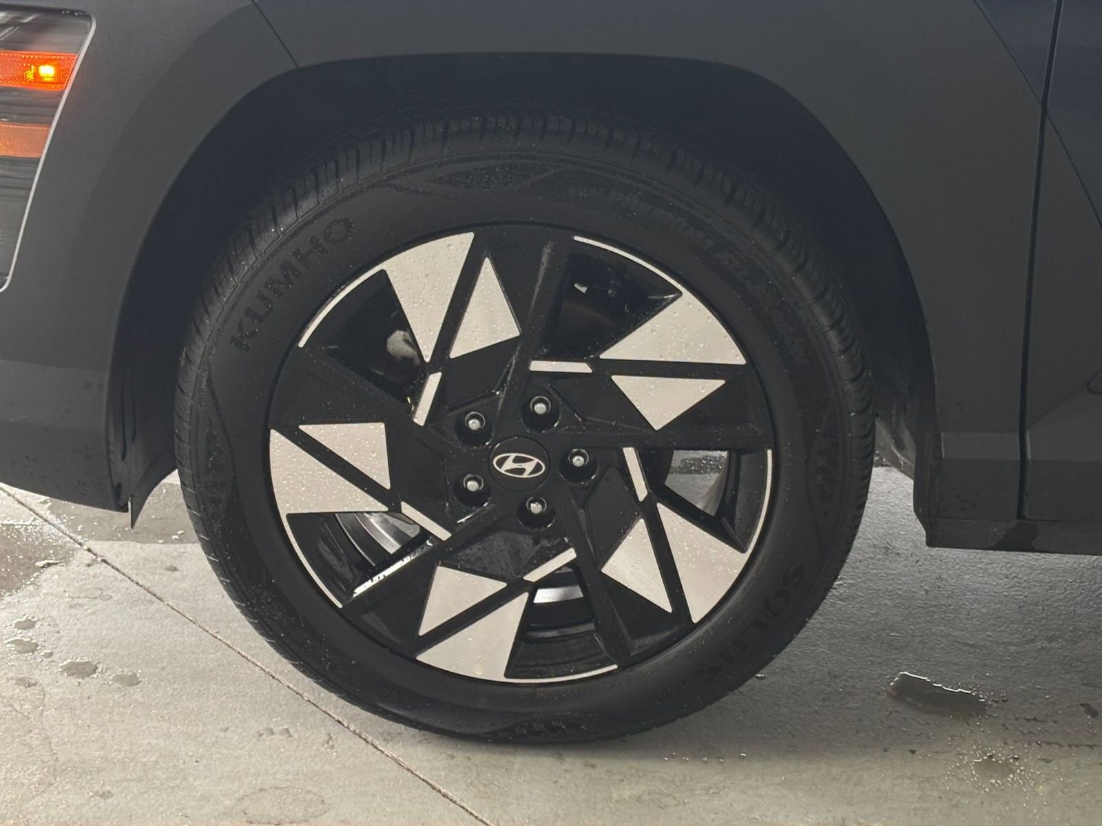 Used 2025 Hyundai Kona SEL FWD image 33