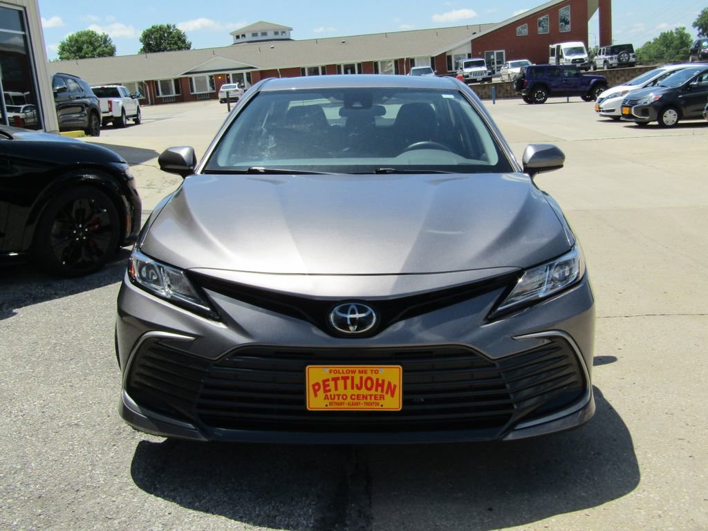 Used 2024 Toyota Camry LE FWD image 12