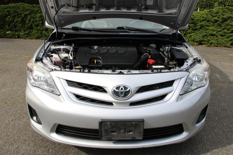 Used 2011 Toyota Corolla LE image 17