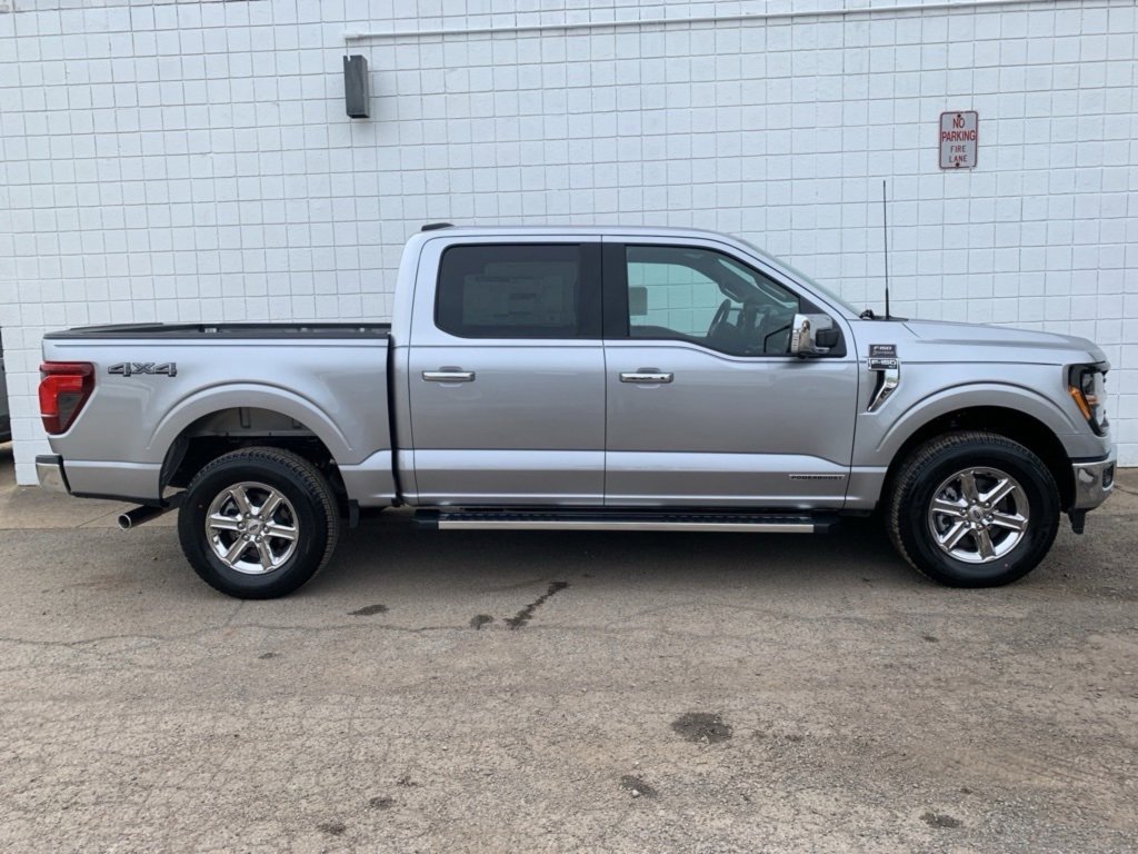 New 2025 Ford F150 XLT w/ Equipment Group 302A MID image 4