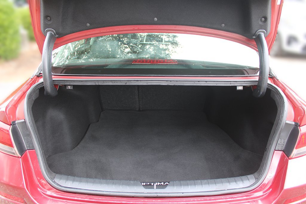 Used 2019 Kia Optima S FWD image 10
