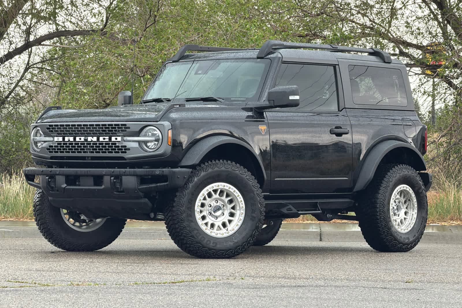 Certified 2024 Ford Bronco Badlands AWD/4WD image 1