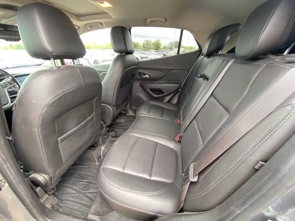 Used 2019 Buick Encore Essence FWD image 19
