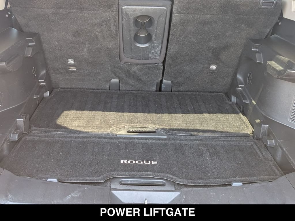 Used 2018 Nissan Rogue SV FWD image 25
