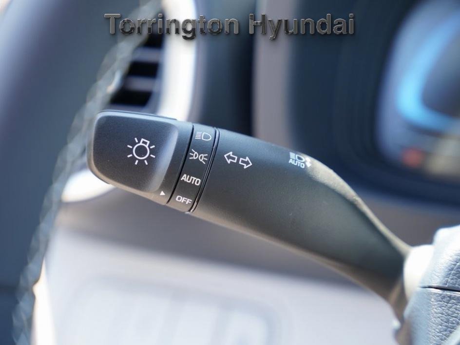New 2025 Hyundai Venue Limited image 20