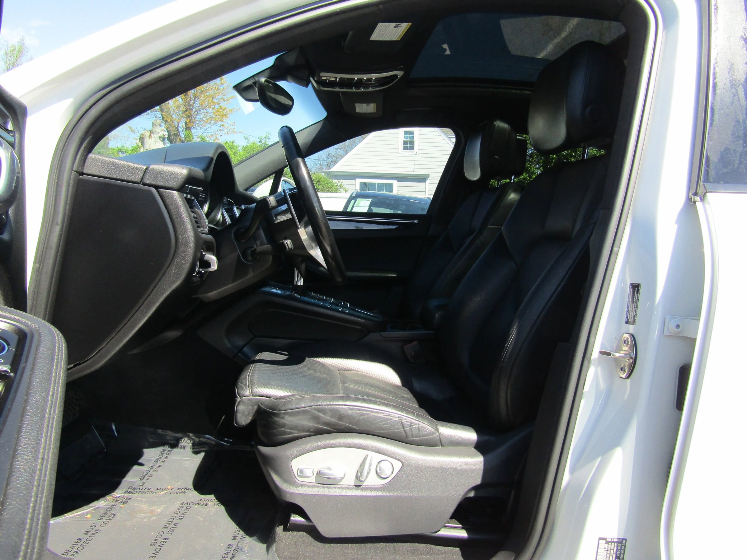 Used 2015 Porsche Macan S w/ Premium Package Plus image 13