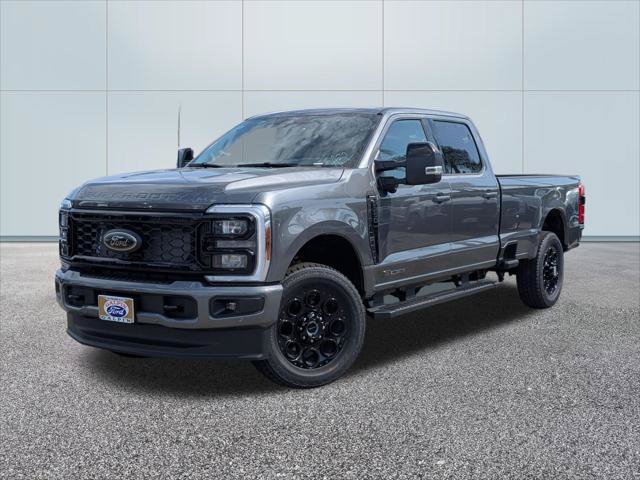 New 2026 Ford F350 Lariat w/ Black Appearance Package