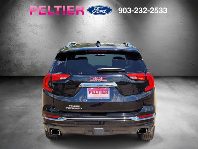 Used 2020 GMC Terrain Denali w/ Denali Premium Package FWD image 5