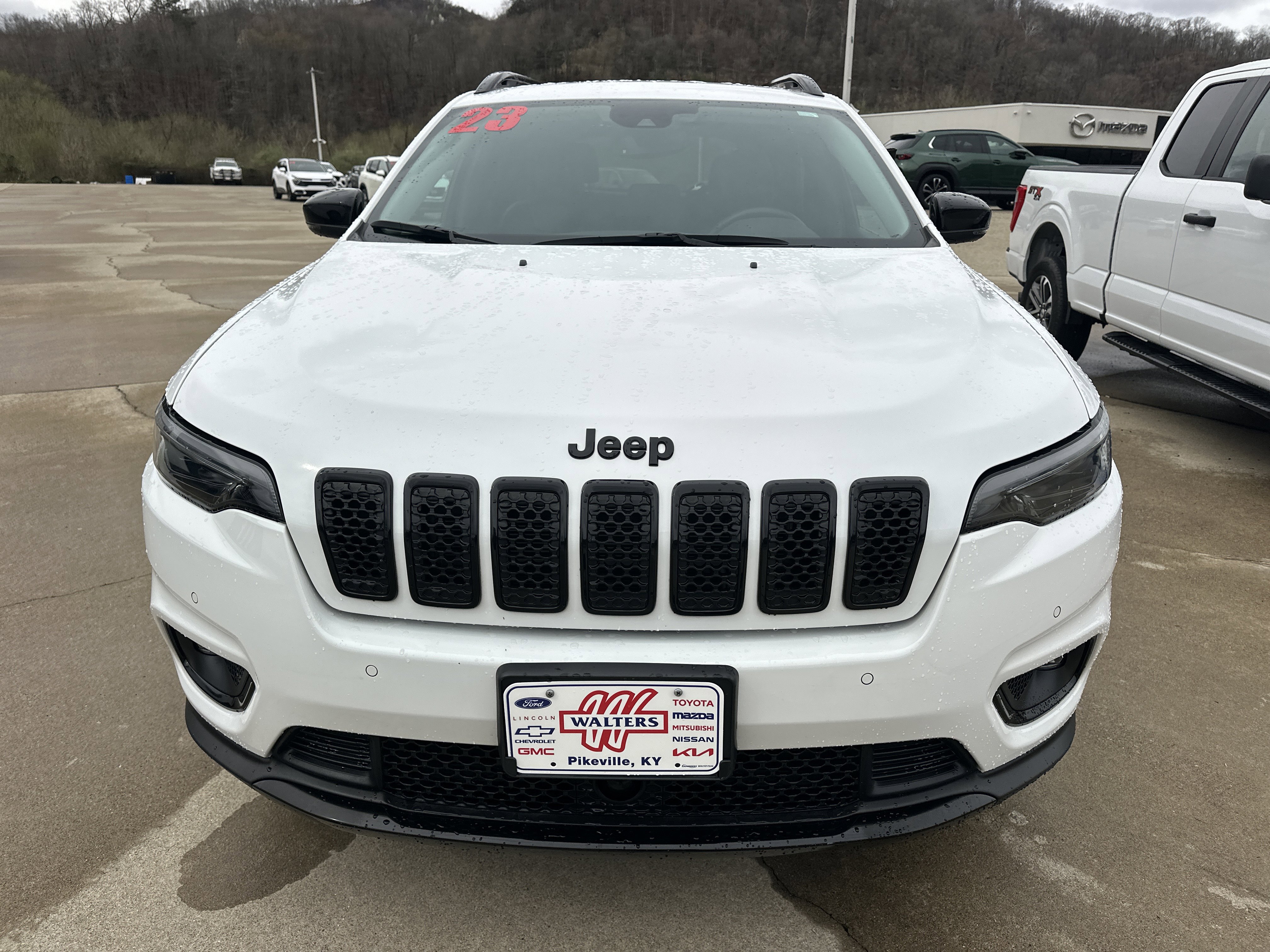Used 2023 Jeep Cherokee Altitude Lux image 7