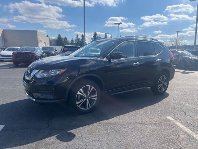Certified 2019 Nissan Rogue SV w/ Premium Package image 3
