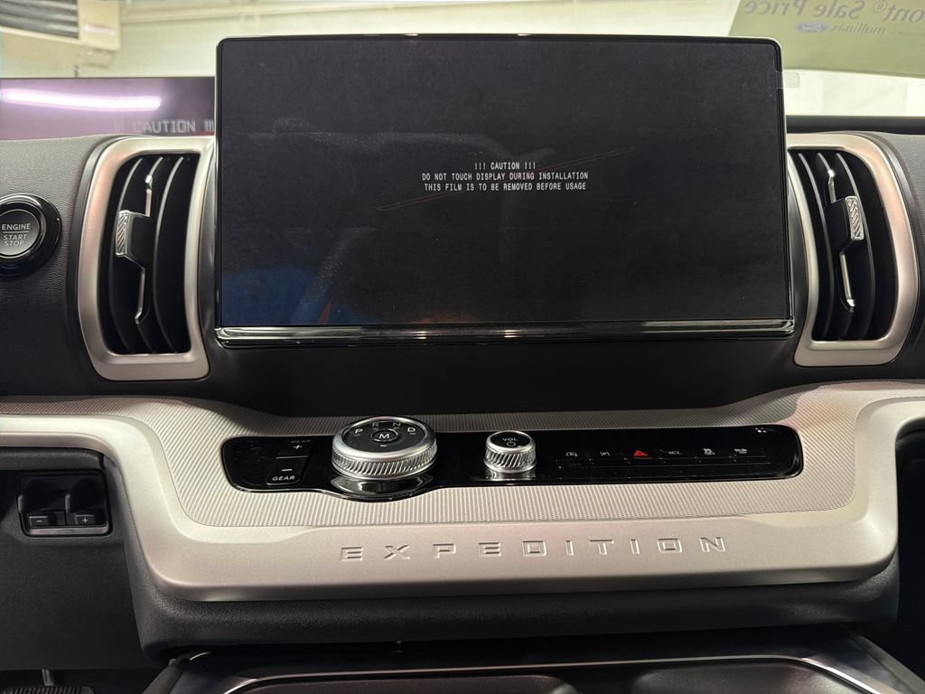 New 2027 Ford Expedition Max Active RWD image 19