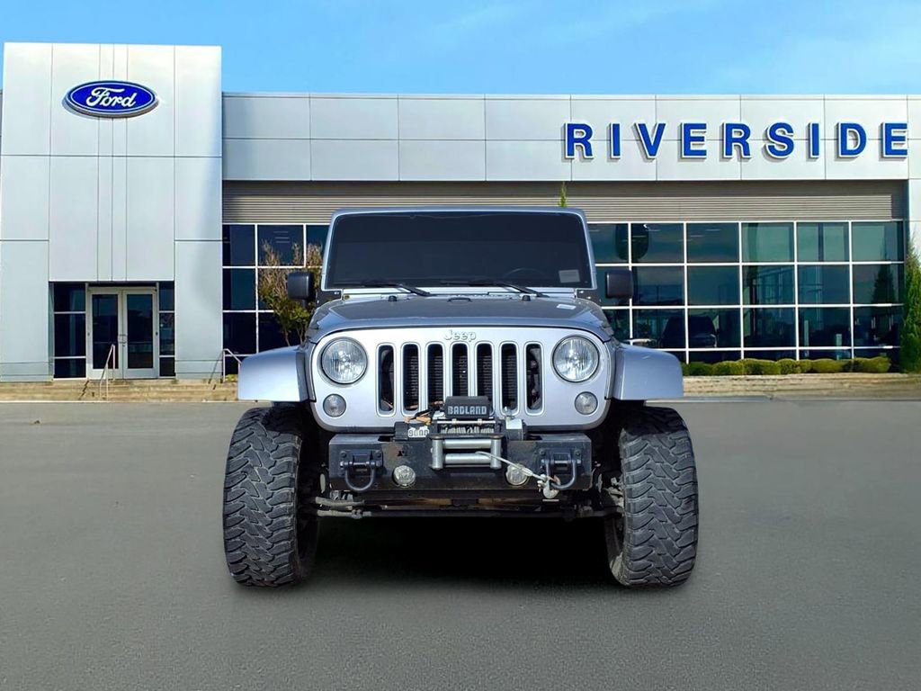 Used 2016 Jeep Wrangler Unlimited Sahara w/ Max Tow Package image 2